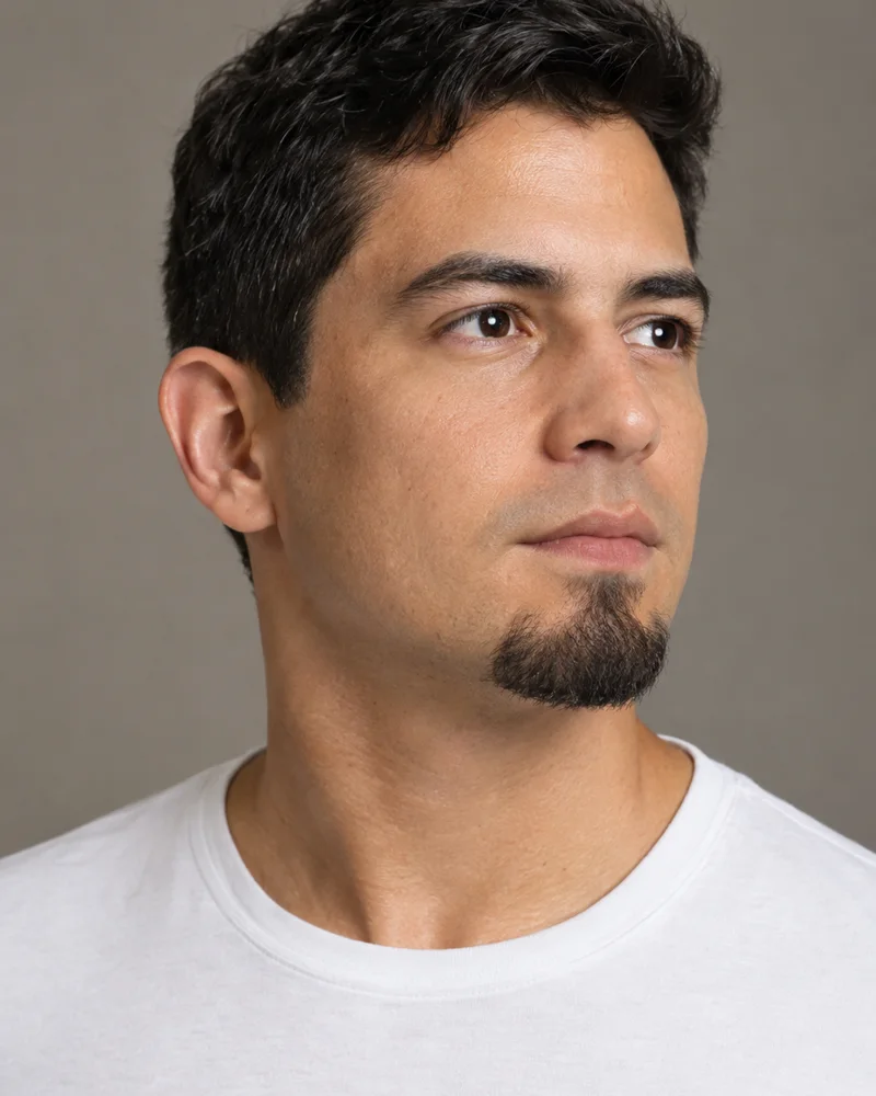 Homem com cavanhaque clássico